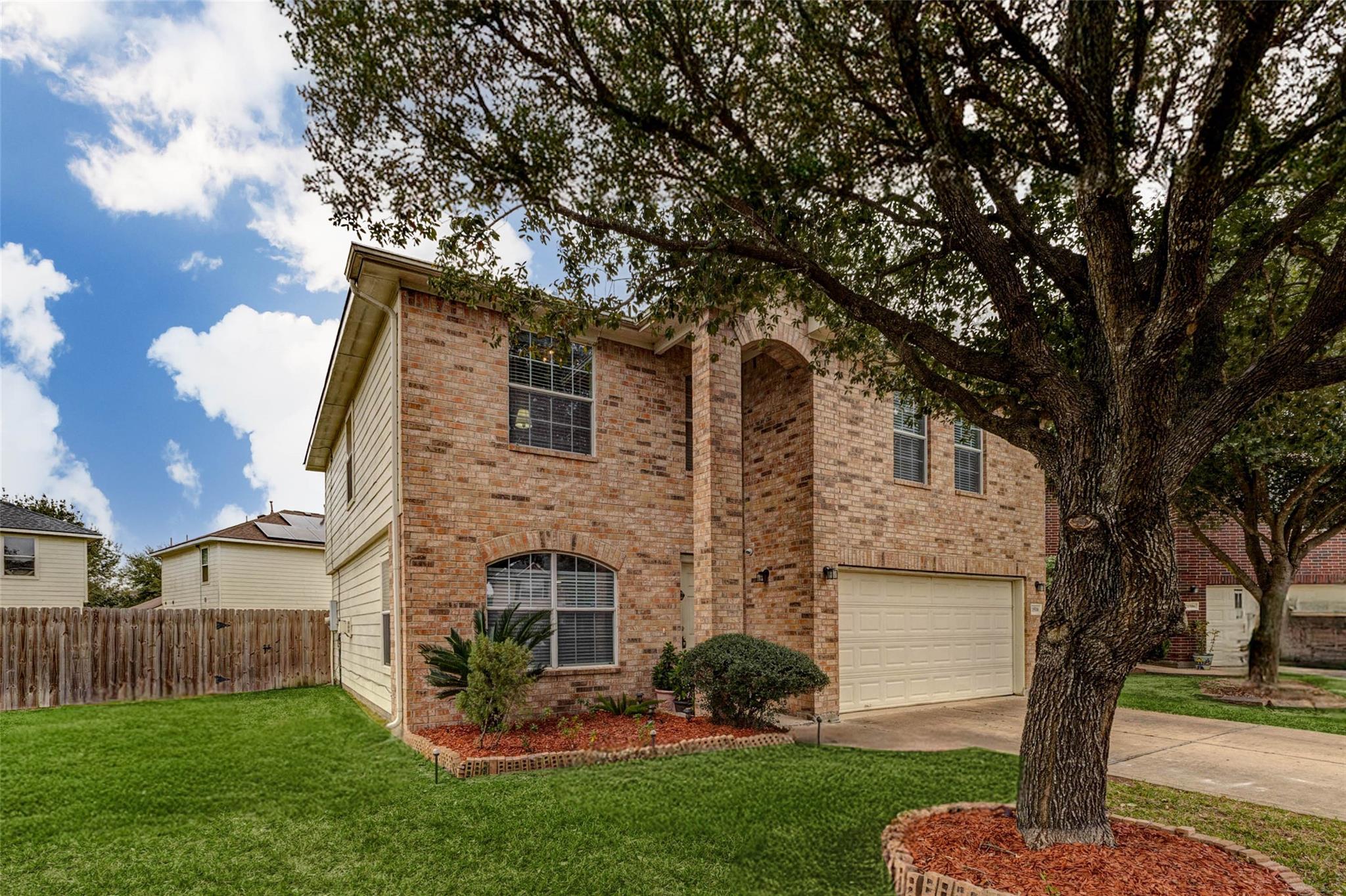 21510 Donata Cir