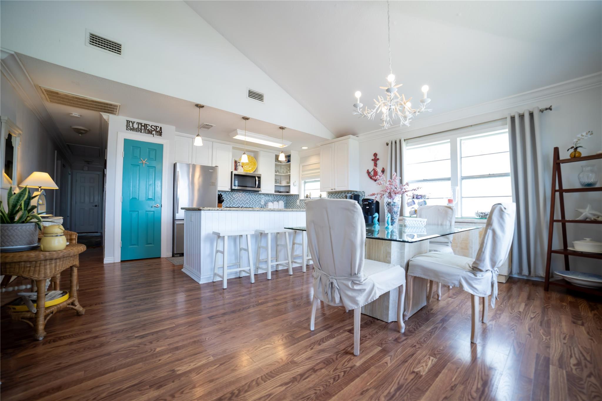 4014 Reeves Drive