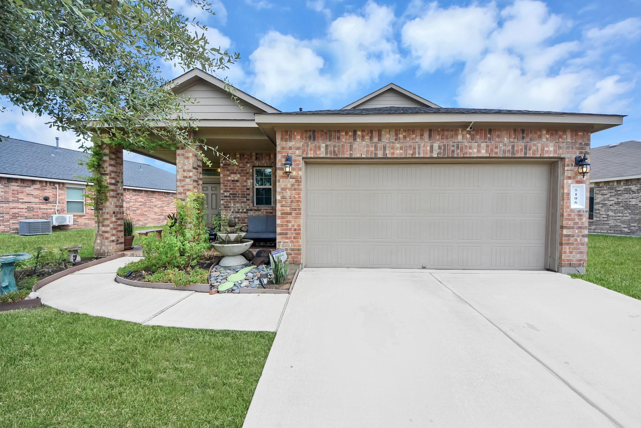 5106 Royal Jasmine Place
