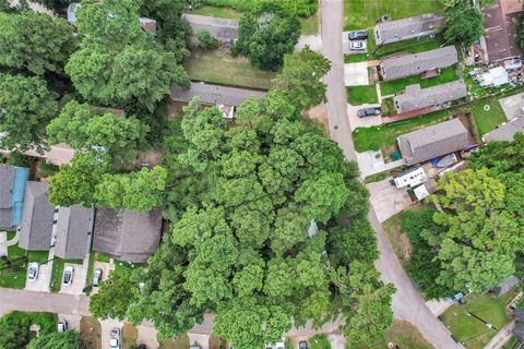 Photo of 16818 W Dounreay, Montgomery, TX 77316 (MLS # 70503249)