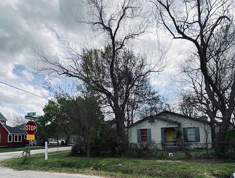 Tiny photo for 602 W 26th Street, Houston, TX 77008 (MLS # 57732768)