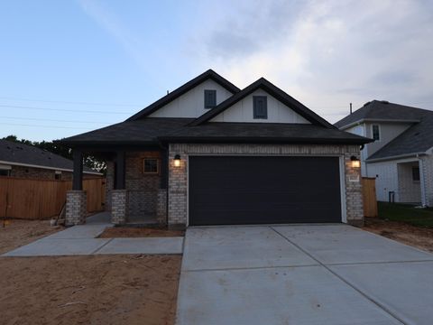 Photo of 1622 Birch Wood Drive, Rosenberg, TX 77471 (MLS # 22478613)