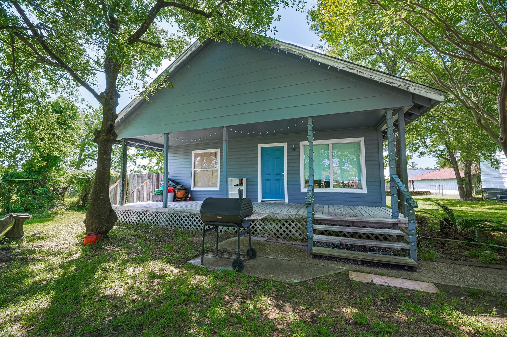 16128 1/2 Ridlon Street