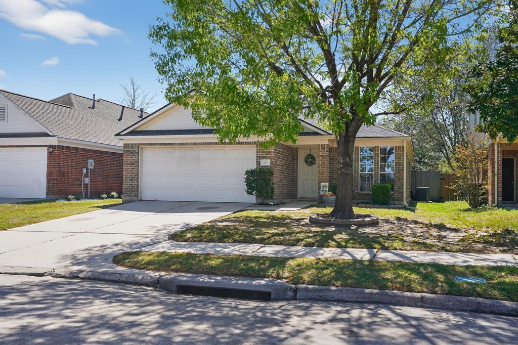 12214 Carriage Oak Circle