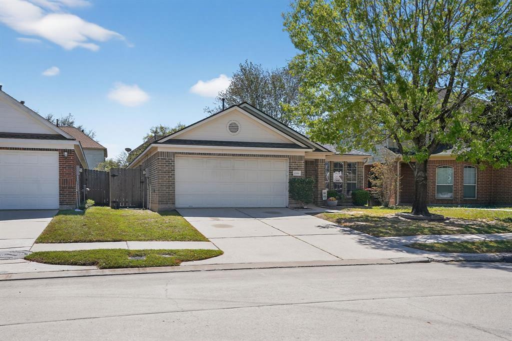 12214 Carriage Oak Circle