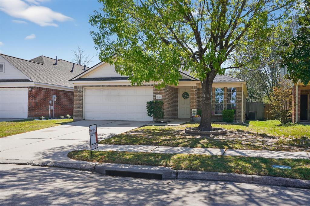 12214 Carriage Oak Circle
