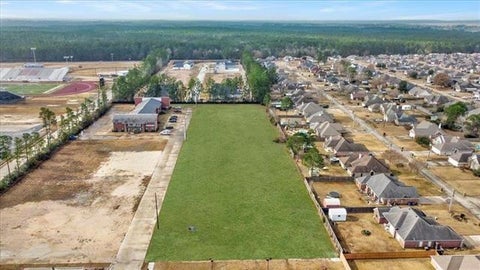 Photo of 121 N Lhs Drive, Lumberton, TX 77657 (MLS # 93857260)