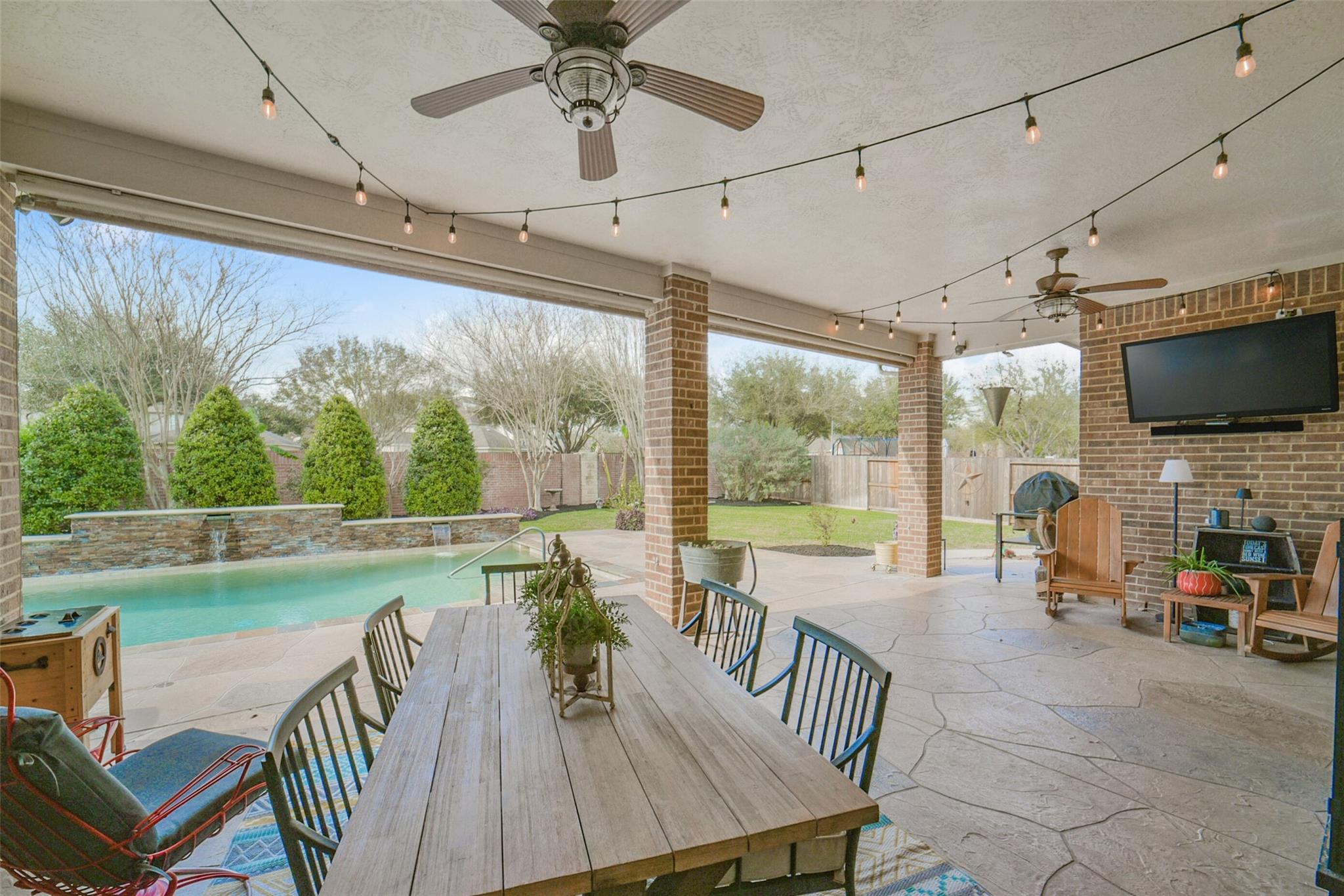 21214 Redcrest Manor Drive