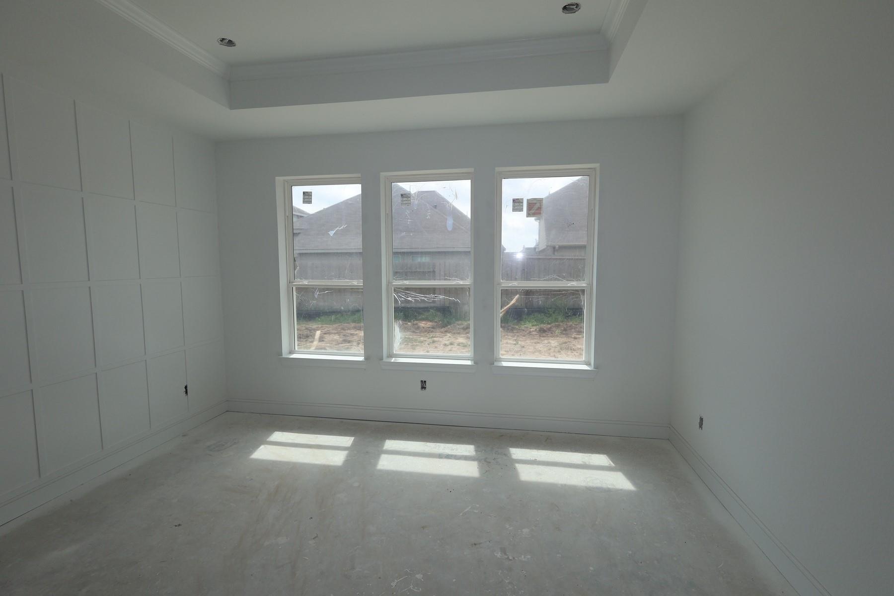 1814 S Wildflower Drive