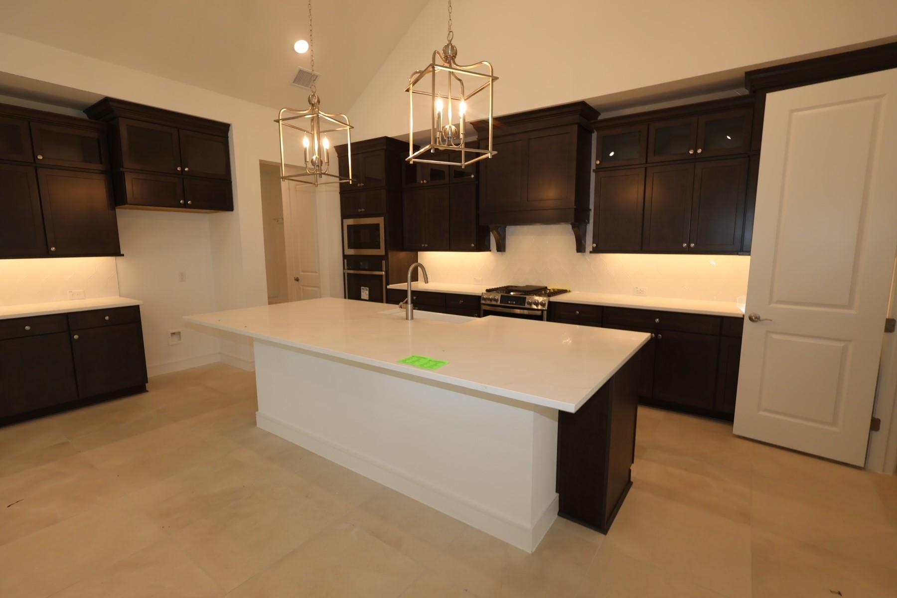 1814 S Wildflower Drive