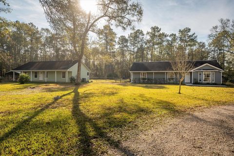 Apartment For Sale - 18770 Oakridge Drive<br/> Cleveland, TX 77328