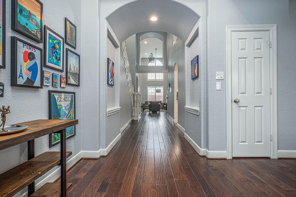 Photo of 5907 Ballina Canyon Lane, Houston, TX 77041 (MLS # 83187796)