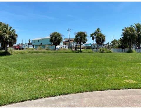 Photo of 14203 Treasure Court, Galveston, TX 77554 (MLS # 33718667)