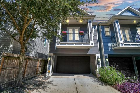 239 W 27th Street Houston TX 77008