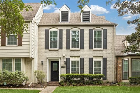 Photo of 13184 Trail Hollow Drive #3184, Houston, TX 77079 (MLS # 28375416)