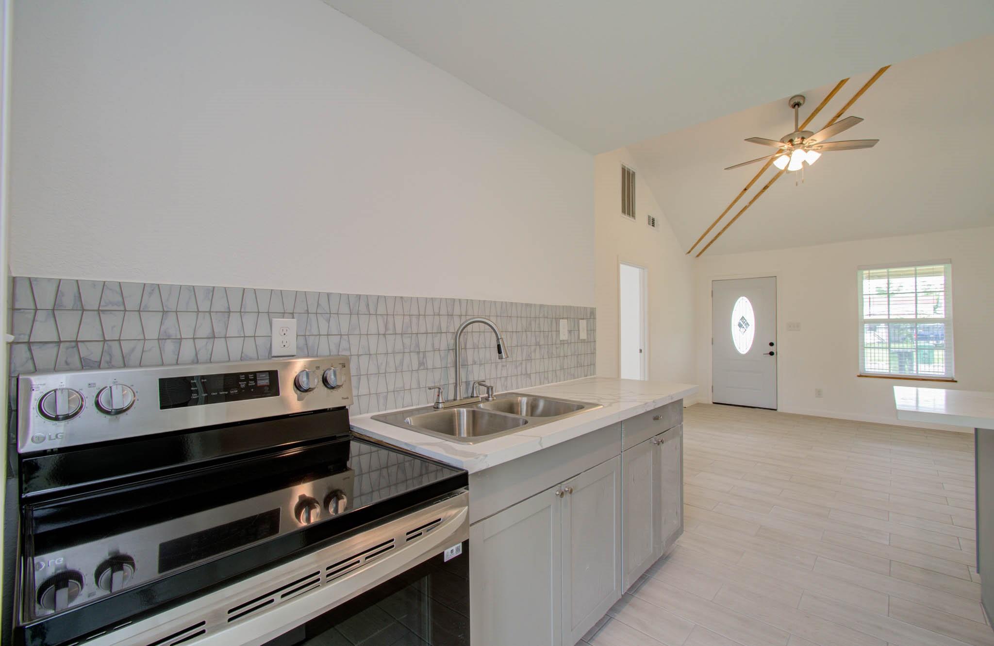 12642 Alice Ln