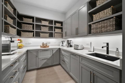 Tiny photo for 7 Old Overton Place, Spring, TX 77389 (MLS # 3871175)