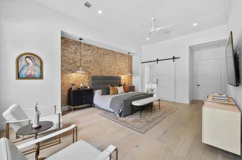 Tiny photo for 7 Old Overton Place, Spring, TX 77389 (MLS # 3871175)