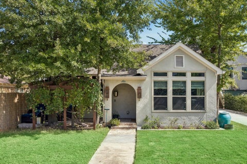 Photo of 542 Granberry Street, Houston, TX 77007 (MLS # 41690377)