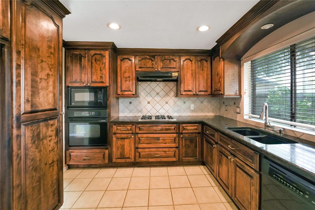 Photo of 4211 Hambledon Village Drive, Houston, TX 77014 (MLS # 79528732)