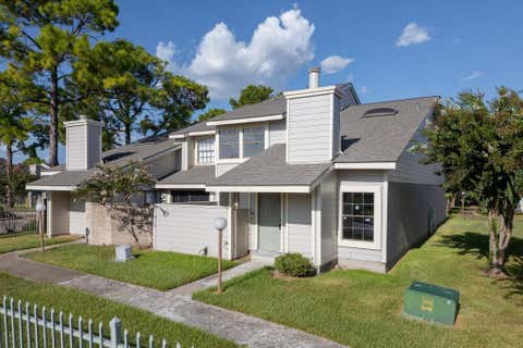 Photo of 11901 Bob White Drive #16-842, Houston, TX 77035 (MLS # 22724433)