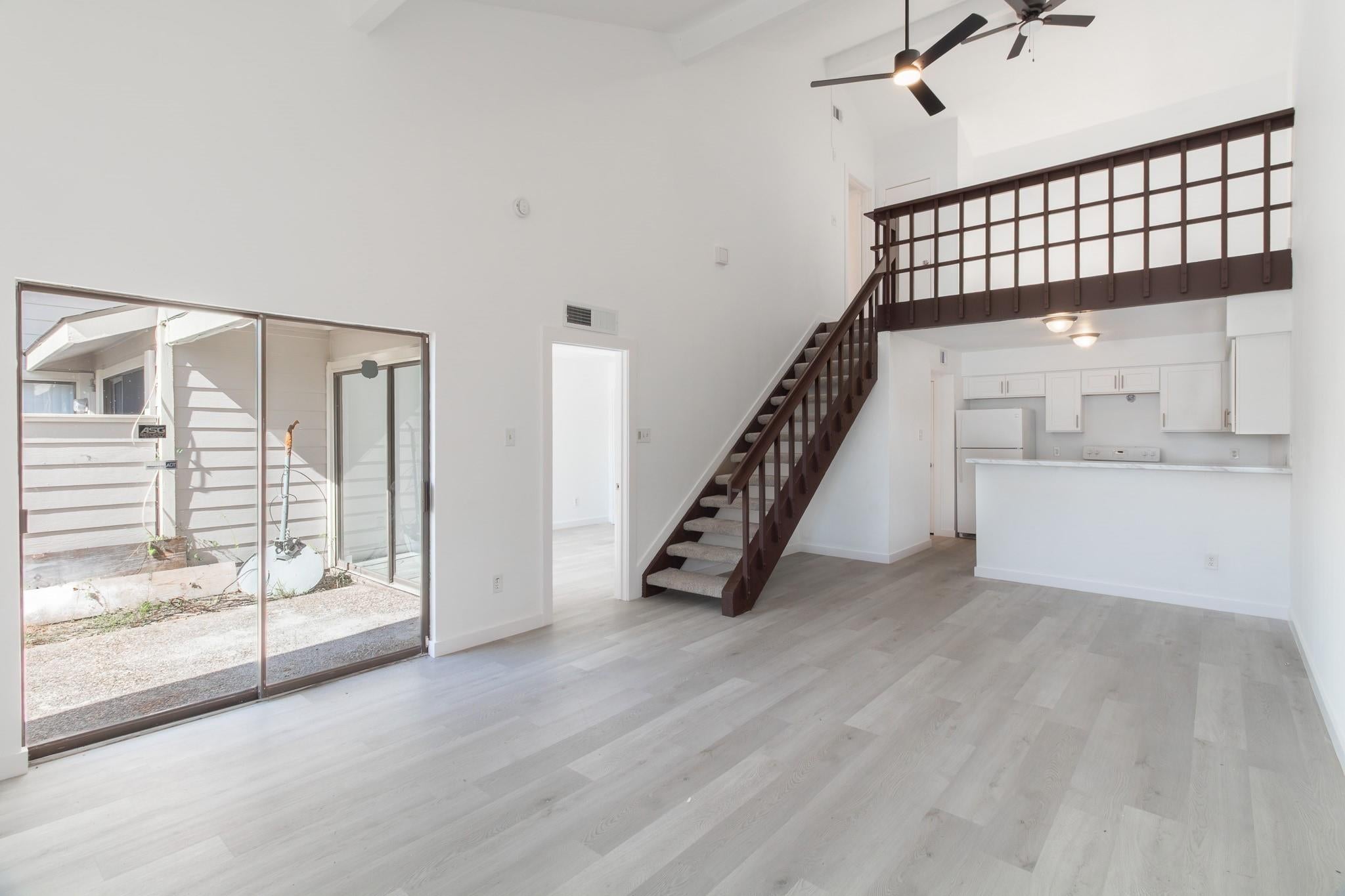 11901 Bob White Drive 16-842