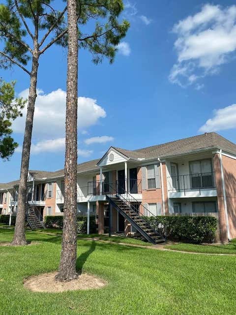 Photo of 12735 Whittington Drive #09-121, Houston, TX 77077 (MLS # 71080305)