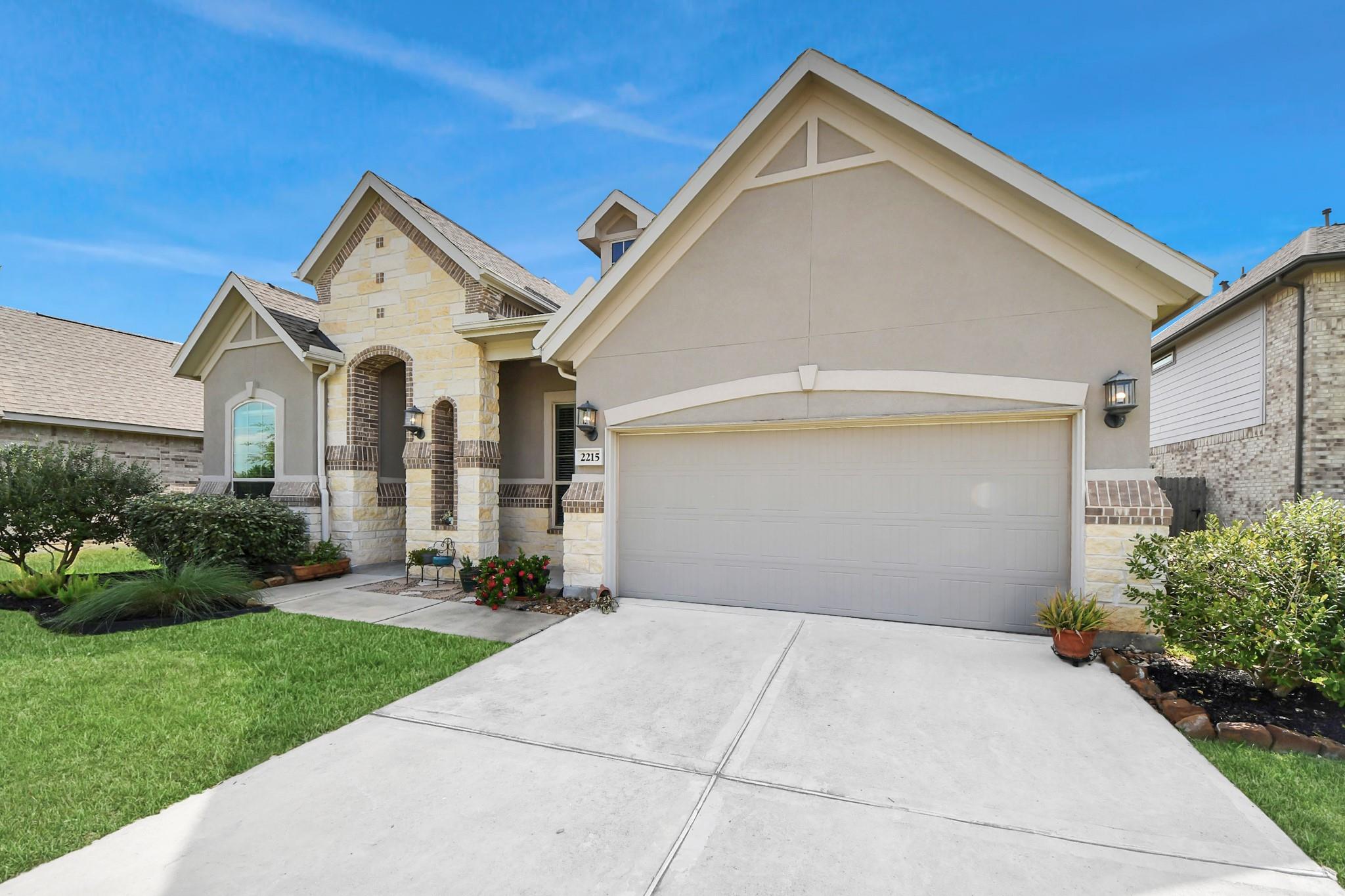 2215 Keystone Ridge Lane