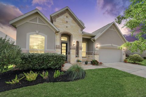 Homes For Sale - 2215 Keystone Ridge Lane<br/> Richmond, TX 77469