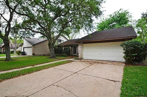 Photo of 3130 Frontier Drive, Sugar Land, TX 77479 (MLS # 23491812)