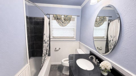 Tiny photo for 321 20th Avenue N, Texas City, TX 77590 (MLS # 61496031)