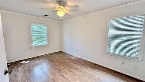 Tiny photo for 321 20th Avenue N, Texas City, TX 77590 (MLS # 61496031)