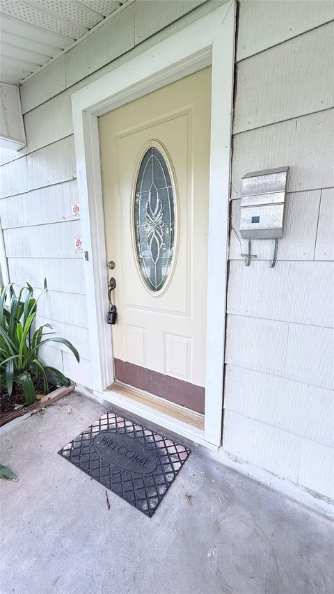 Tiny photo for 321 20th Avenue N, Texas City, TX 77590 (MLS # 61496031)