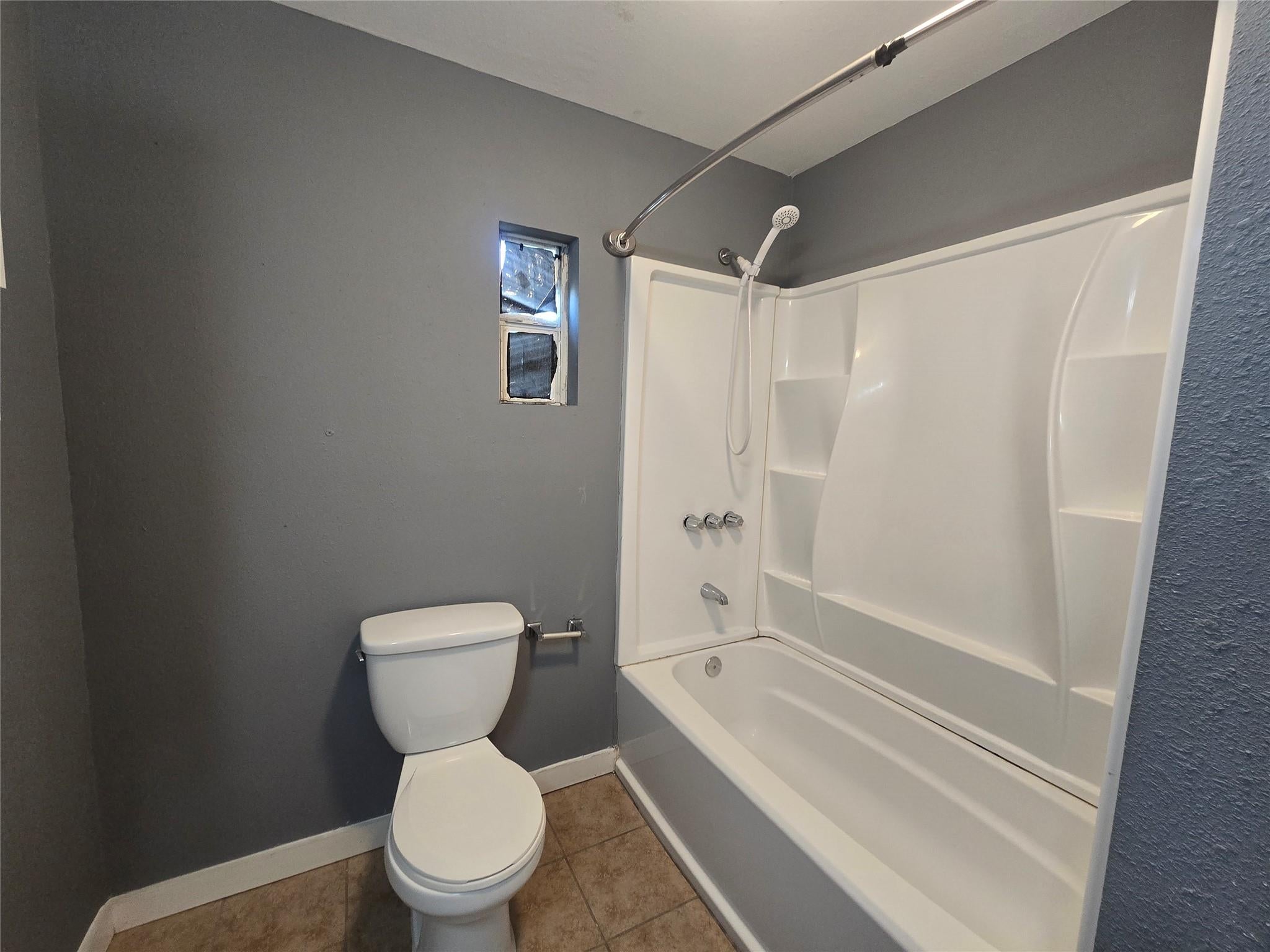 5318 Avenue P 1/2