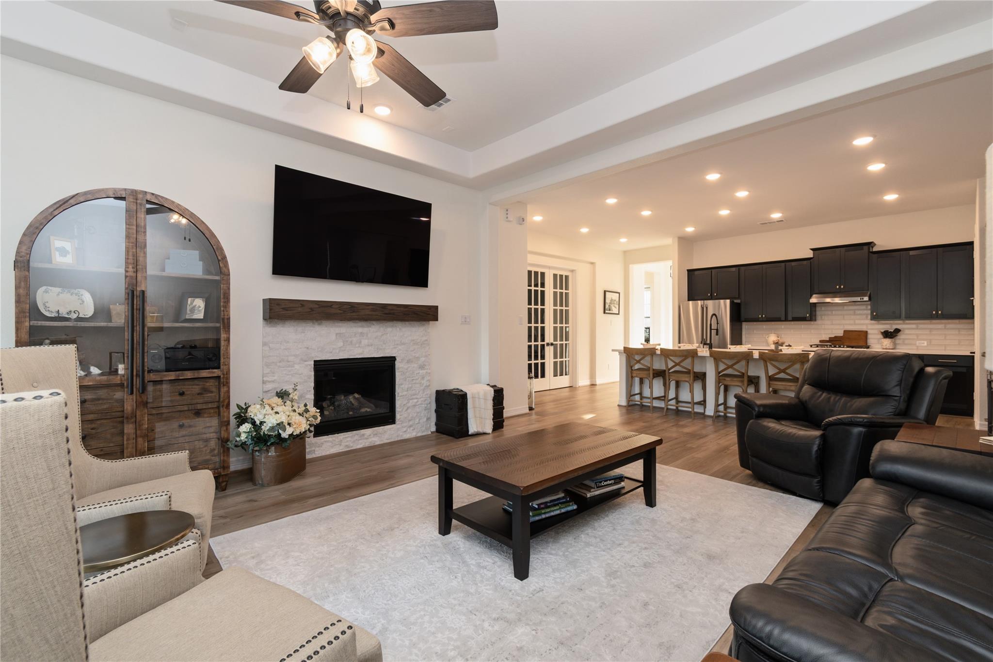 1911 Fossil Ridge Drive