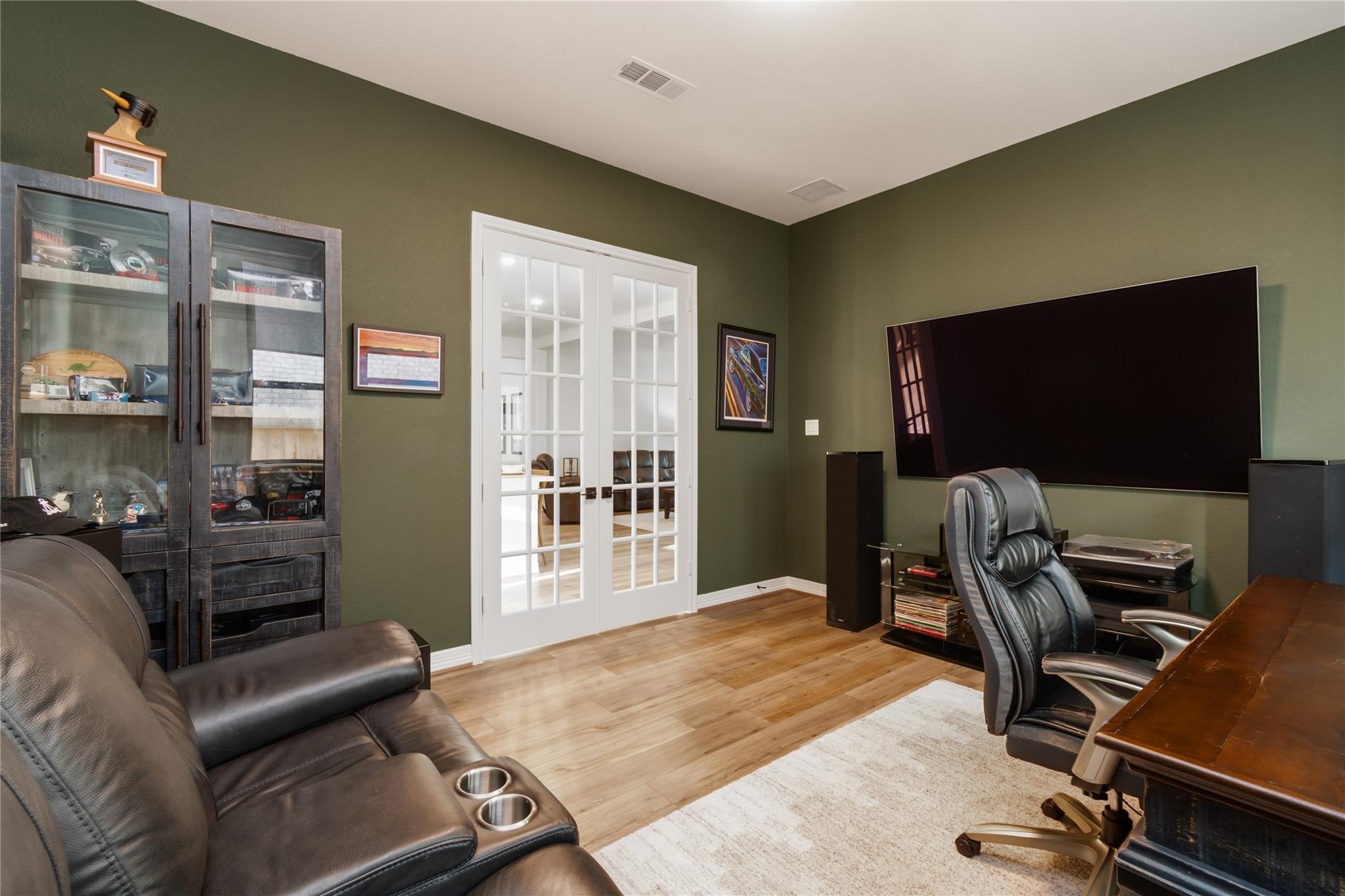 1911 Fossil Ridge Drive
