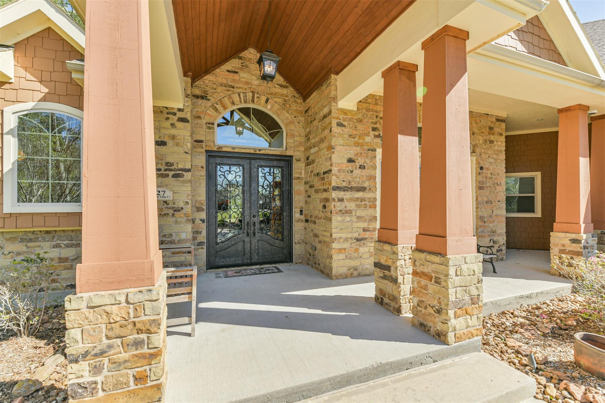 427 Lassen Villa Court