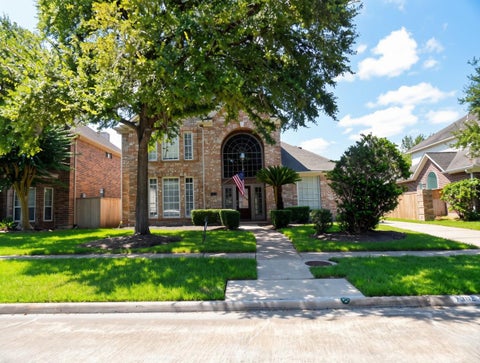 Homes For Sale - 7302 Emerald Glen Drive<br/> Fort Bend County, Sugar Land, TX 77479