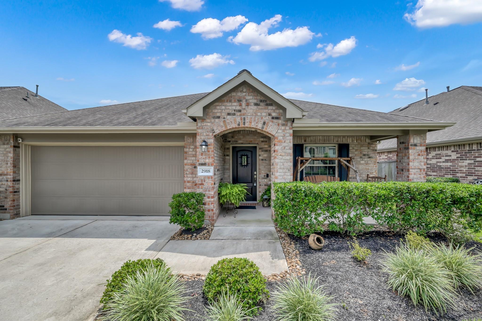 2918 Fox Ledge Court