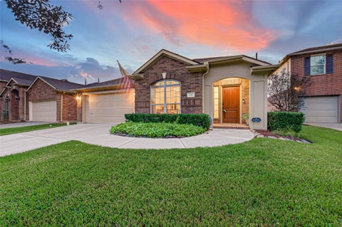 Photo of 211 Little Summer Drive, Rosenberg, TX 77469 (MLS # 28280787)