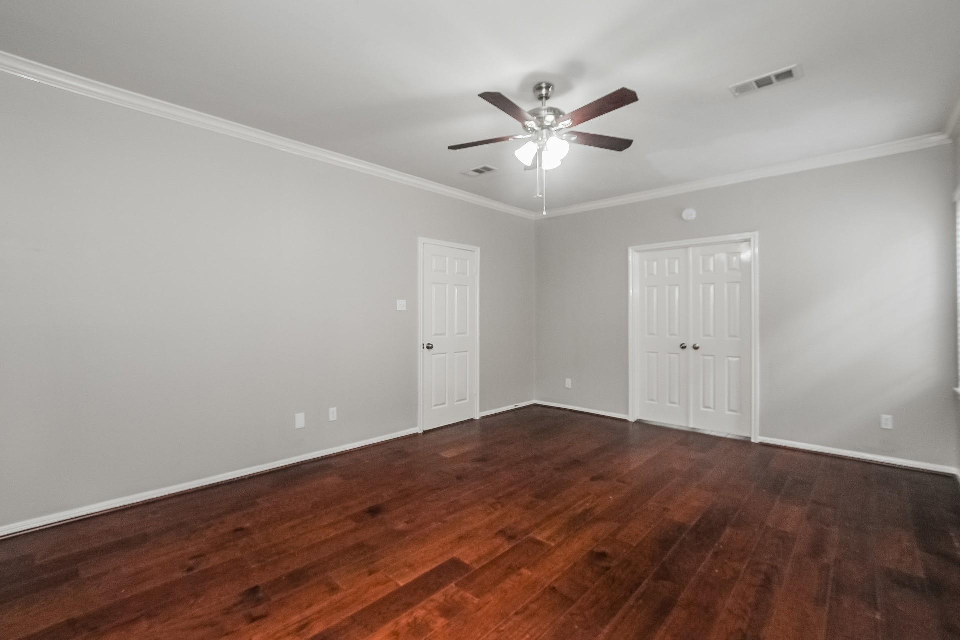 4923 Laurel Hill Court