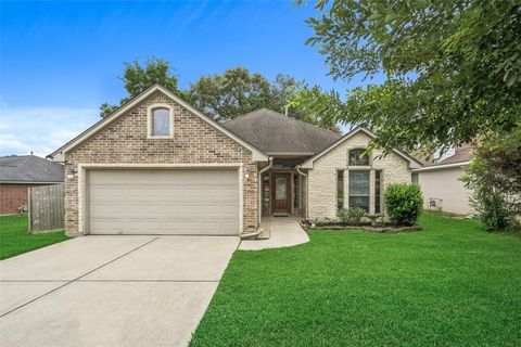 Homes For Sale - 7019 Pleasure Lake Drive<br/> Willis, TX 77318