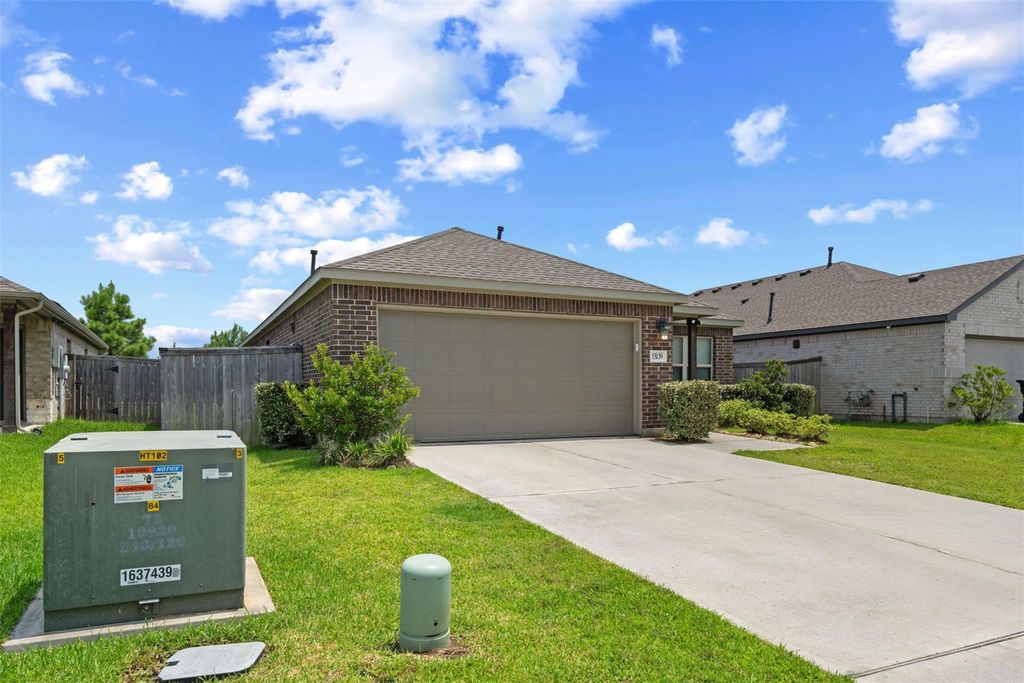 Photo of 15139 Willow Tree Lane, New Caney, TX 77357 (MLS # 36823491)