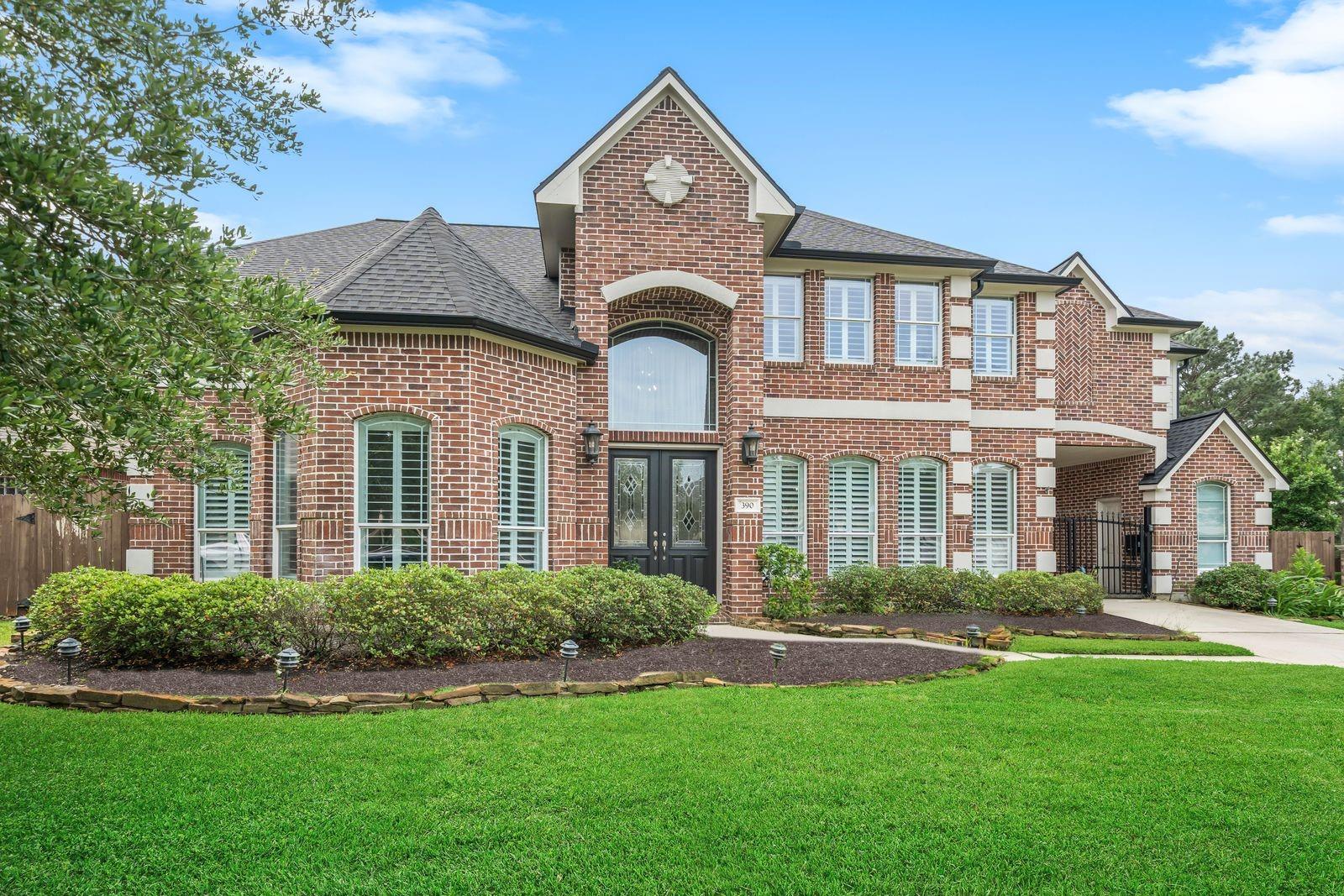 390 Wedgewood Drive