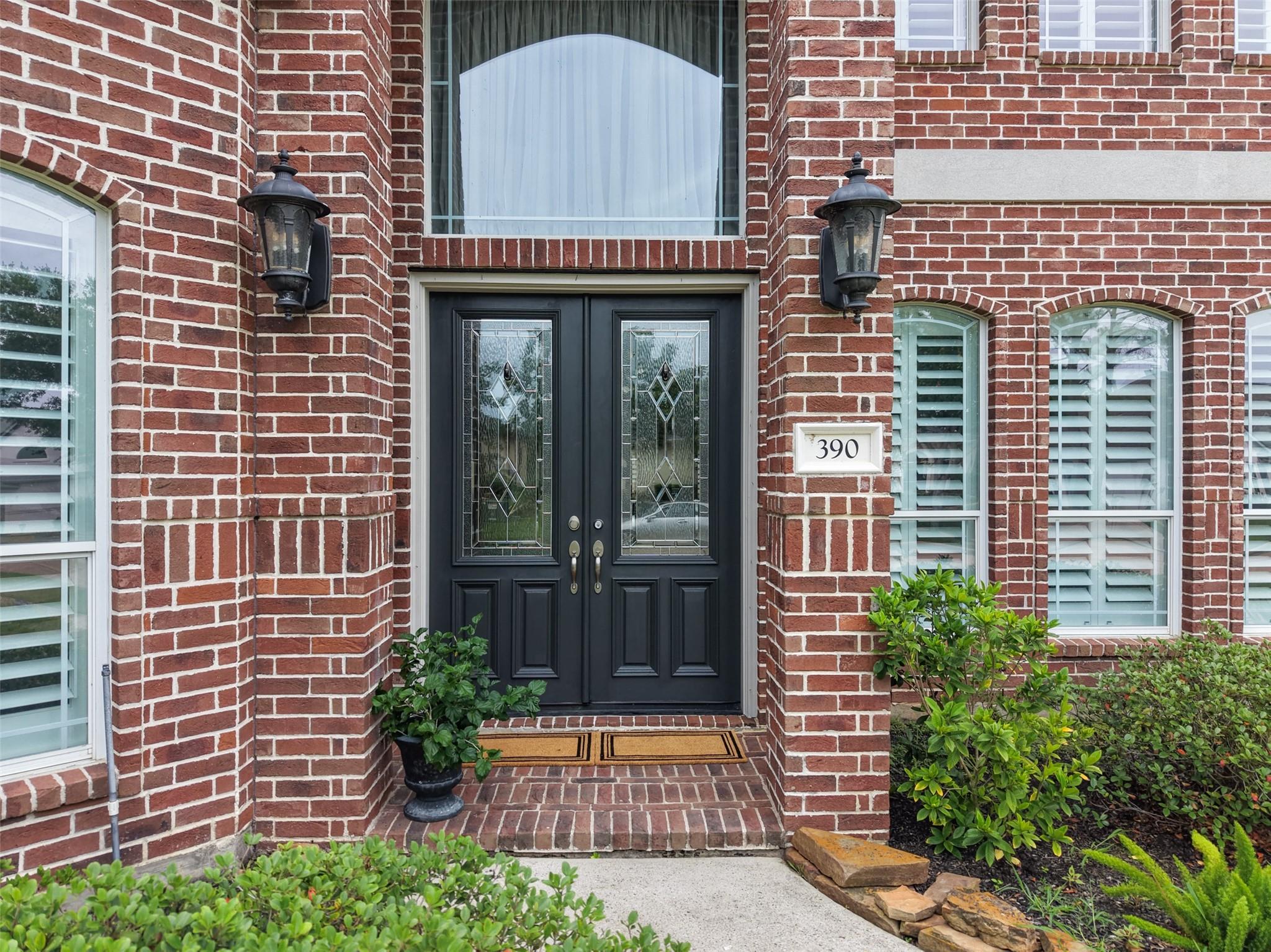 390 Wedgewood Drive