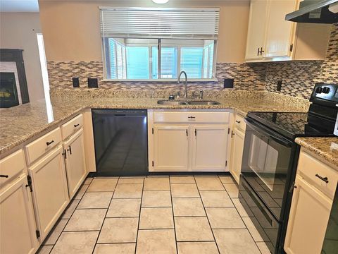 Tiny photo for 16718 Running Quail Court, Houston, TX 77489 (MLS # 91207487)