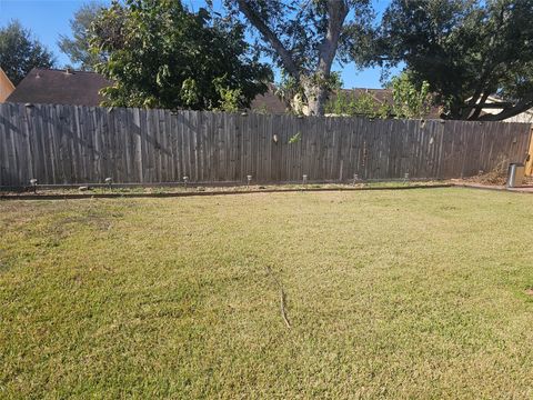 Tiny photo for 16718 Running Quail Court, Houston, TX 77489 (MLS # 91207487)