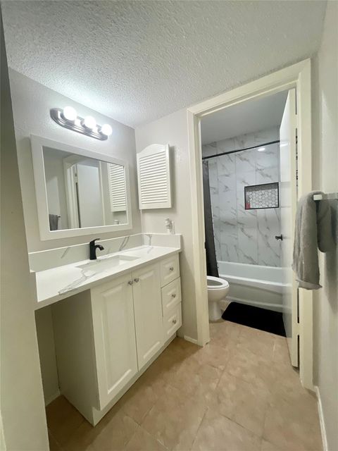 Photo of 781 Country Place Drive #2052, Houston, TX 77079 (MLS # 10291823)