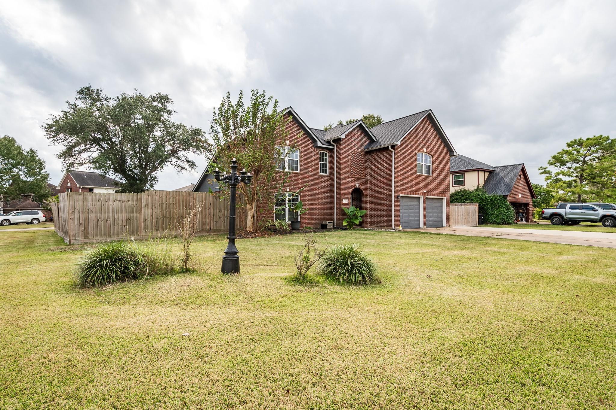 3401 Wood Fox Drive