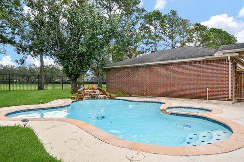 Photo of 5322 Pebble Way Lane, Houston, TX 77041 (MLS # 21094278)